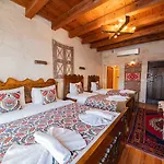Safran Cave Hotel 3*