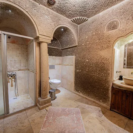 Safran Cave Hotel 2*