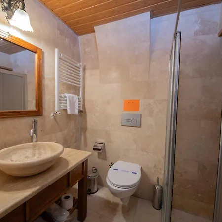 Safran Cave Hotel