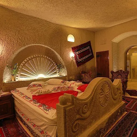 Safran Cave Hotel 2*